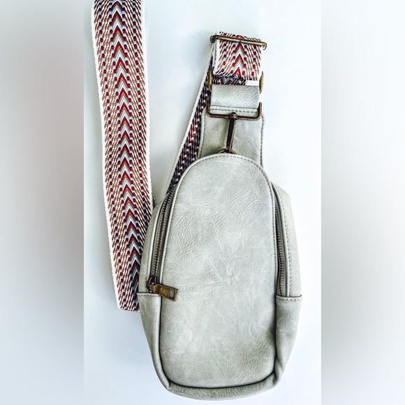 Gray Sling Crossbody Vegan Leather Bag - Picture 3 of 8